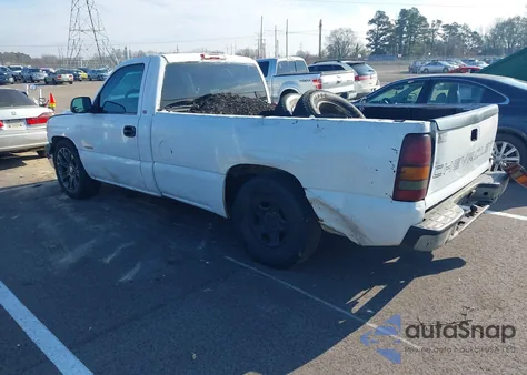 2000 Chevrolet Silverado 1500 from USA, damaged, VIN 1GCEC14V3YE355042